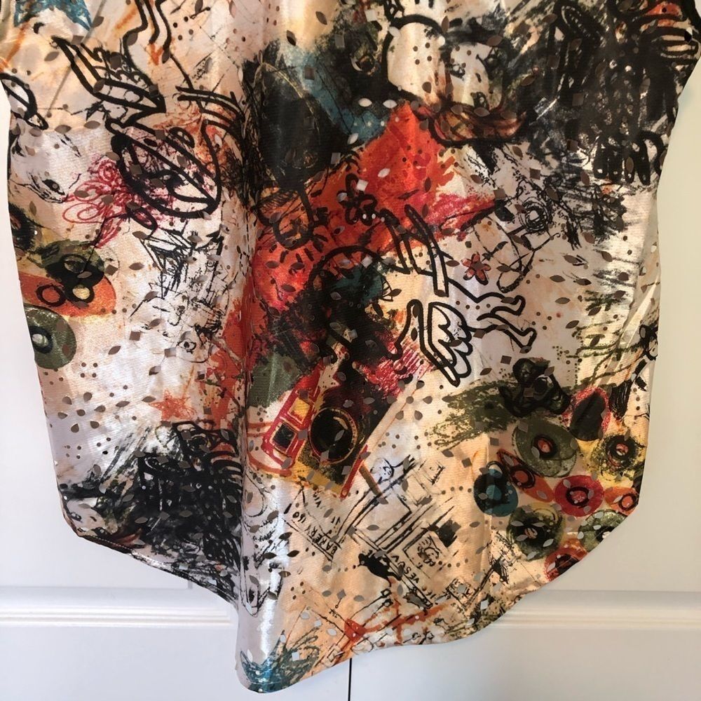 Alberto Makali Abstract Laser Cut Blouse Medium - Picture 10 of 10